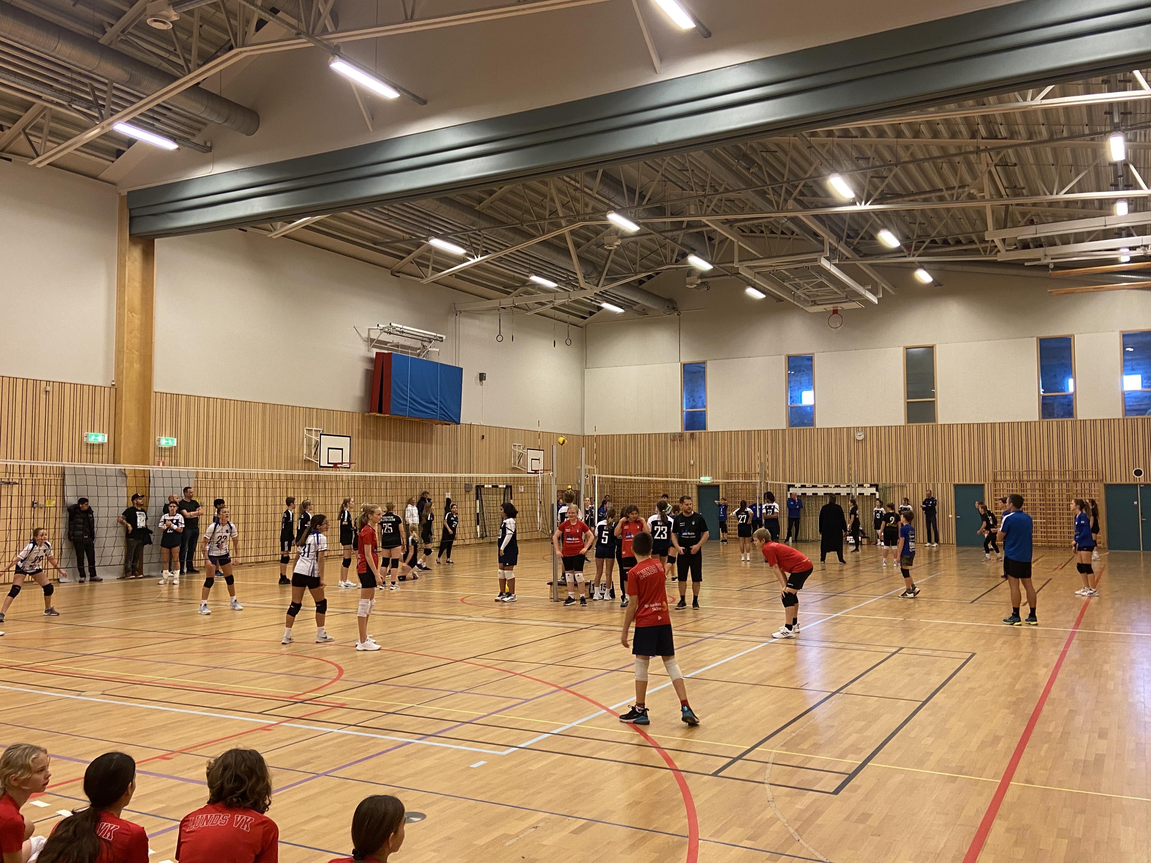 Volleybollspel i Level 6 Grön i Glasbrukshallen. Foto: Malmö VK